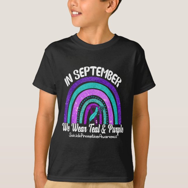 I september bär vi turkos och lila regnbåge Sui T Shirt (Framsida)