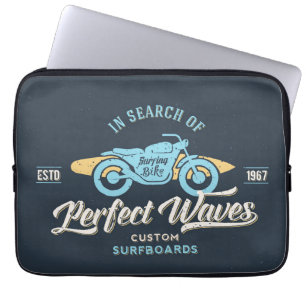 I sökande av perfektvågaraffischen laptop sleeve