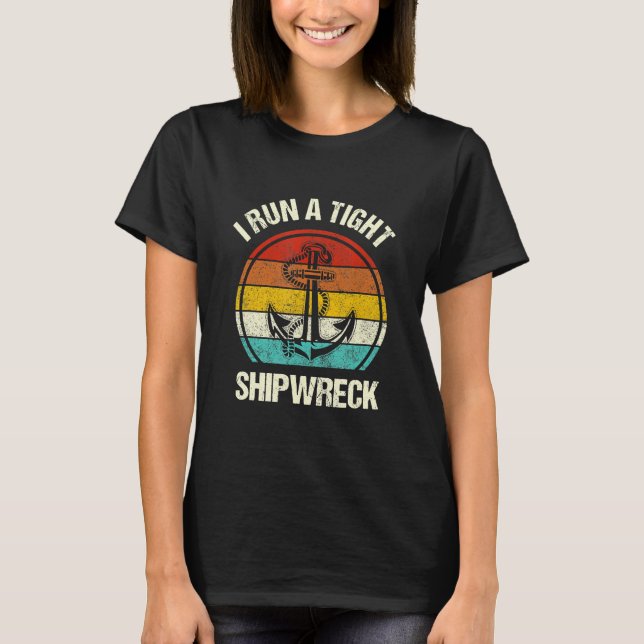 I Springa A Tight Shipwreck Mamma Pappa Mamma Älsk T Shirt (Framsida)