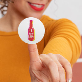 I Springa för Beer Fitness Humor Red Flaska Runt Klistermärke