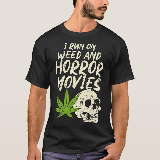 I Springa Ogräs Horror Movies Skull Funny Hallowee T Shirt (Framsida)