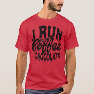 I springa om kaffe och chokladCozy Winter Julafton T Shirt