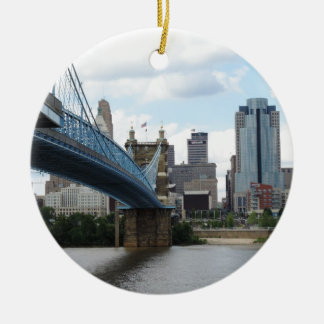 I stadens centrum Cincinnati Julgransprydnad Keramik