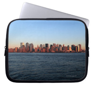 I stadens centrum Manhattan på skymningen Laptop Sleeve