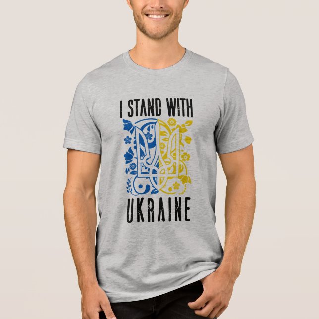 I stand with Ukraine. Trident of Ukraine. T Shirt (Framsida)