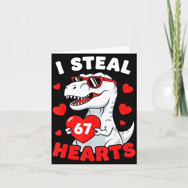 I Steal 67 Hearts Funny 67 Valentine Dinosaur Men  Kort (Framsida)