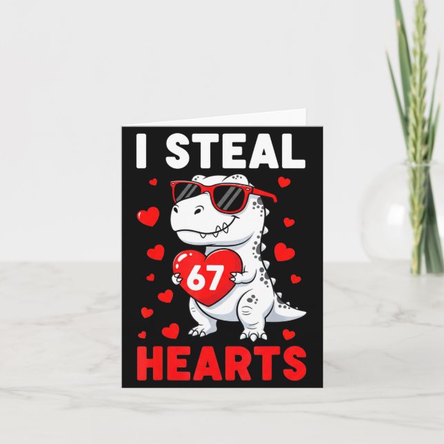 I Steal 67 Hearts Funny 67 Valentine Dinosaur Men  Kort (Framsida)