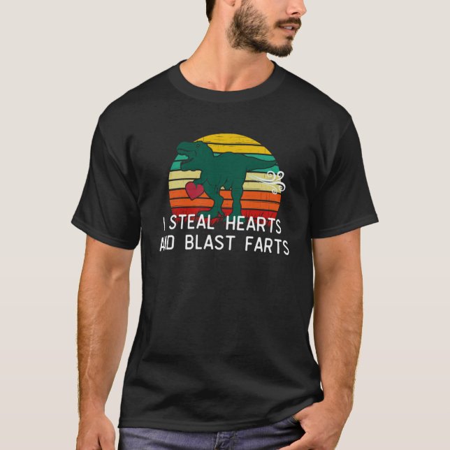 I steal hearts and blast farts dinosaur rex Valent T Shirt (Framsida)