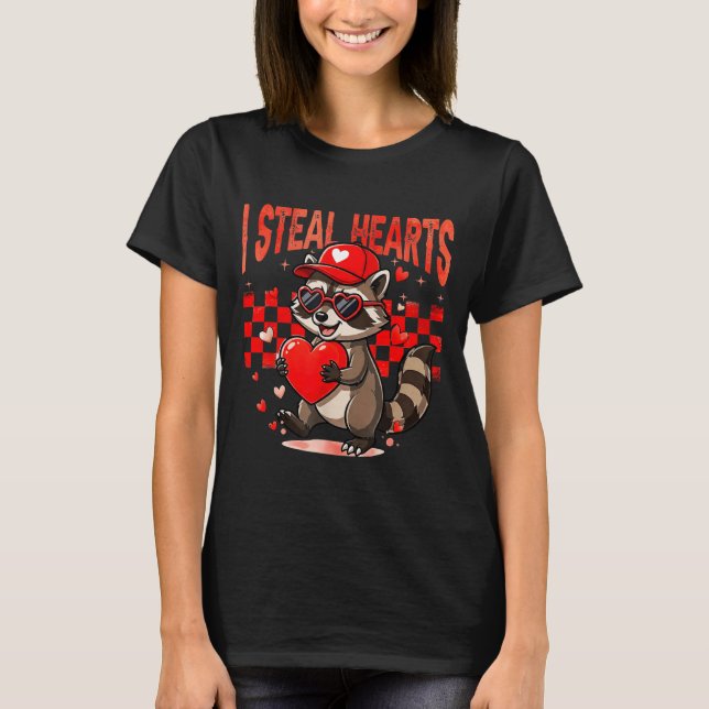 I Steal Hearts Design Raccoon Valentine Day Retro  T Shirt (Framsida)