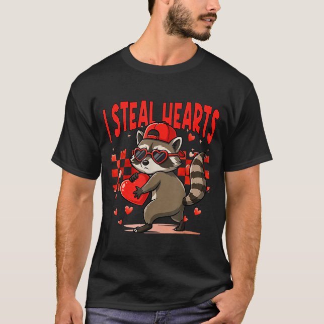 I Steal Hearts Design Raccoon Valentine Day Retro  T Shirt (Framsida)