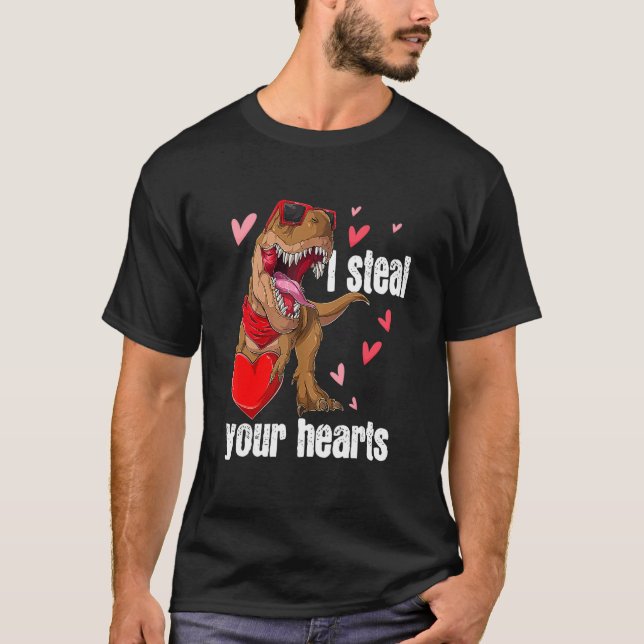 I Steal Hearts T rex Love Dinosaur Valentines Day  T Shirt (Framsida)
