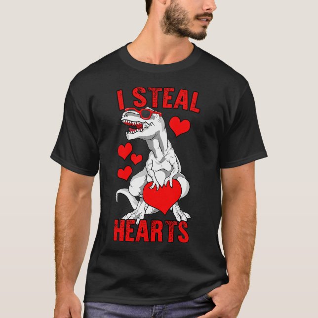 I Steal Hearts Valentines day Funny Dinosaur Boys T Shirt (Framsida)