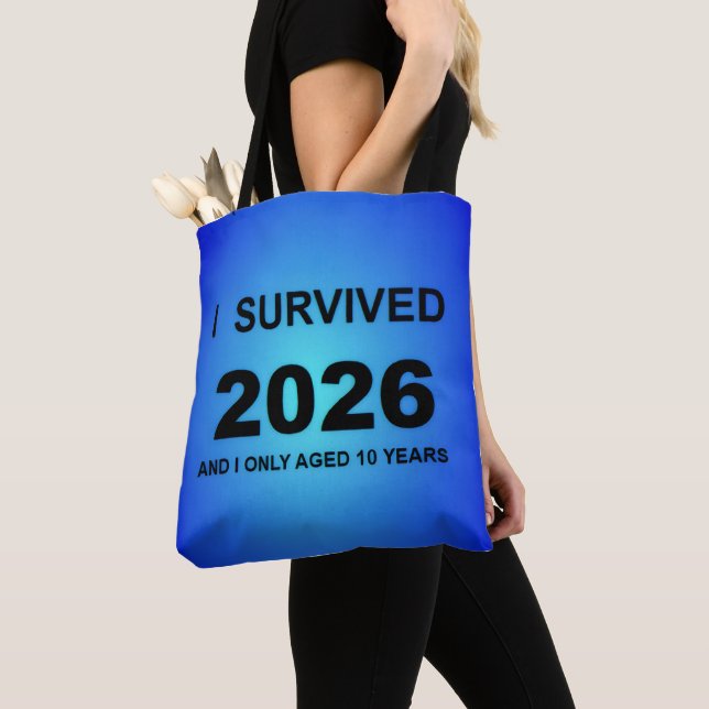 I Survived 2026 Tygkasse (Närbild)