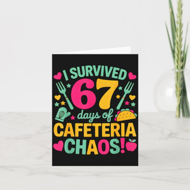 I Survived 67 Days Of Cafeteria Chaos Cute Food Lu Kort (Framsida)