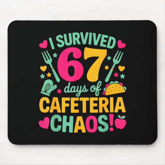 I Survived 67 Days Of Cafeteria Chaos Cute Food Lu Musmatta (Framsidan)
