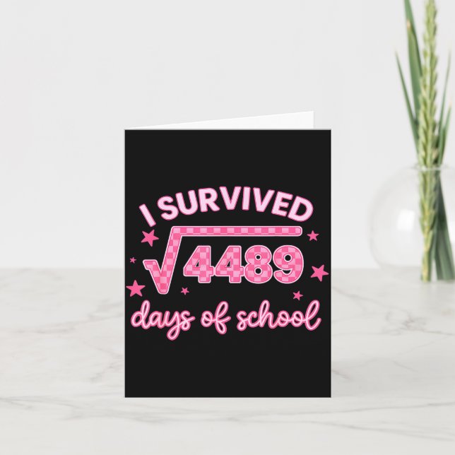 I Survived 67 Days Of School 6-7 Meme Math Teacher Kort (Framsida)