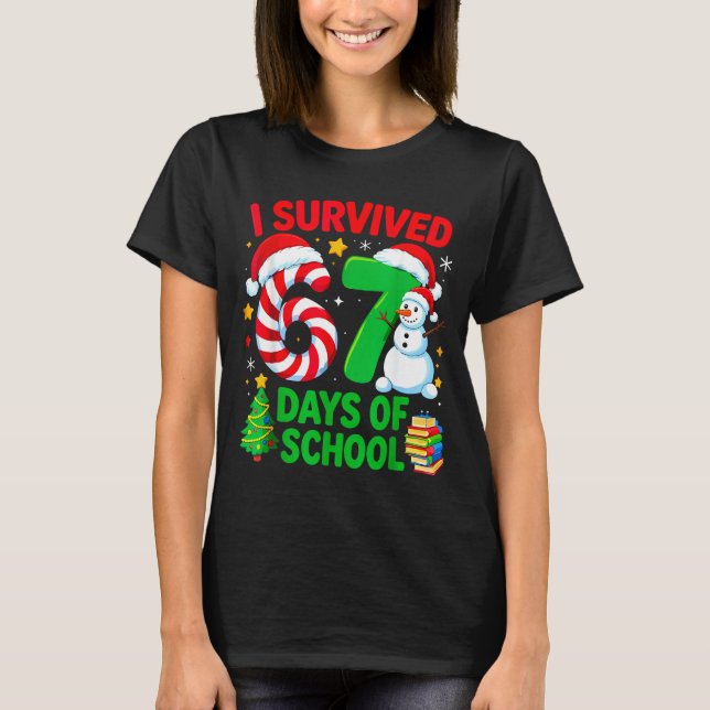 I Survived 67 Days Of School Christmas Candy Cane  T Shirt (Framsida)