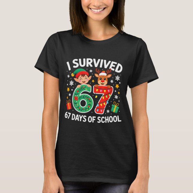 I Survived 67 Days Of School Christmas Candy Cane  T Shirt (Framsida)