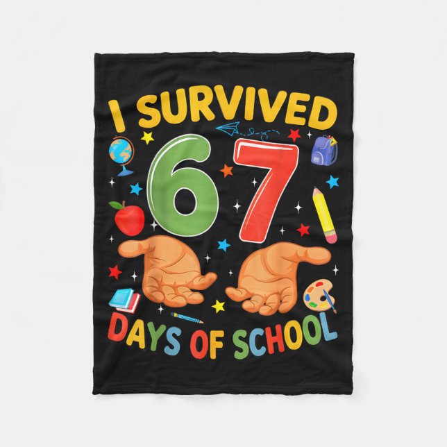 I Survived 67 Days Of School Cool Teacher Design  Fleecefilt (Framsidan)