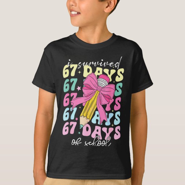 I Survived 67 Days Of School Coquette Bow Student  T Shirt (Framsida)