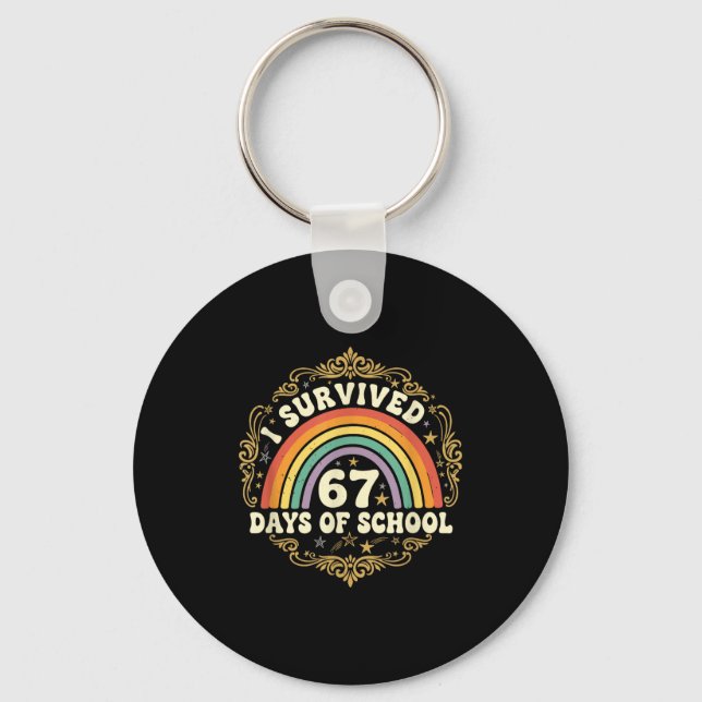 I Survived 67 Days Of School Funny 67 Teachers Stu Nyckelring (Framsida)