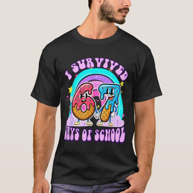 I Survived 67 Days Of School Funny 67 Teachers Stu T Shirt (Framsida)