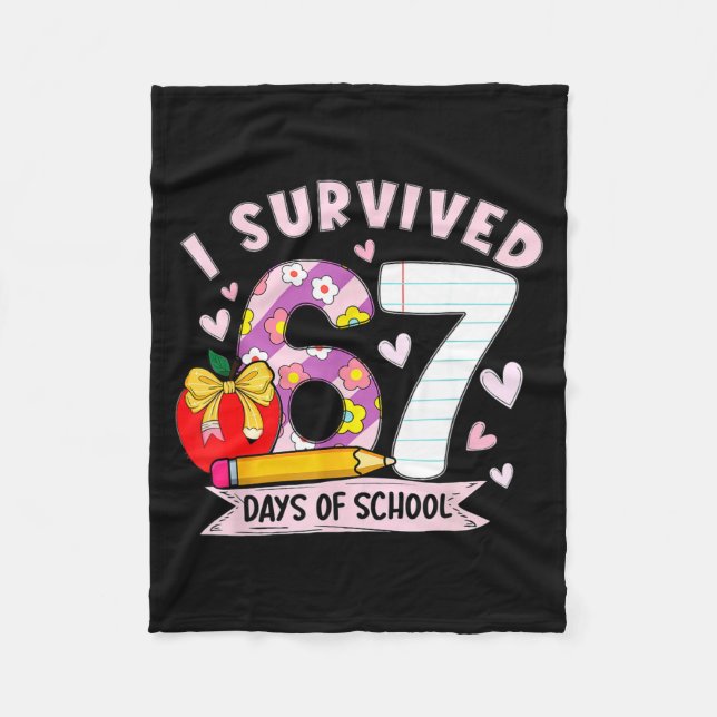 I Survived 67 Days Of School Funny Leopard Student Fleecefilt (Framsidan)
