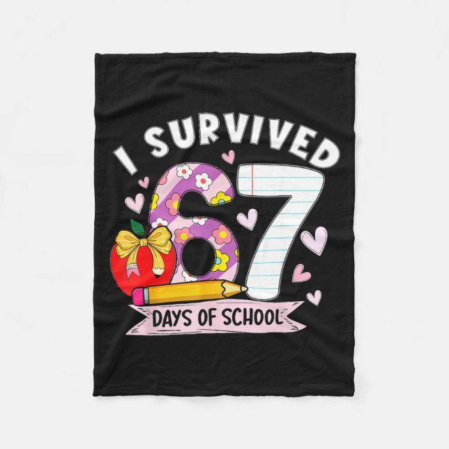 I Survived 67 Days Of School Funny Leopard Student Fleecefilt (Framsidan)