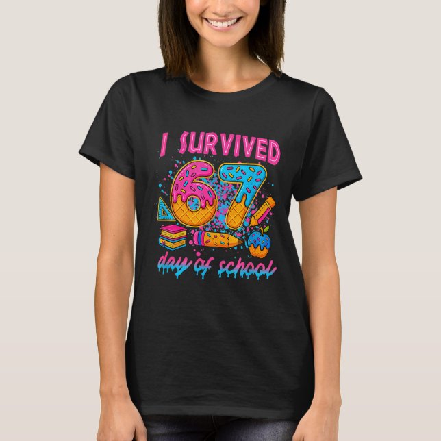 I Survived 67 Days Of School Funny Meme Ice Cream  T Shirt (Framsida)