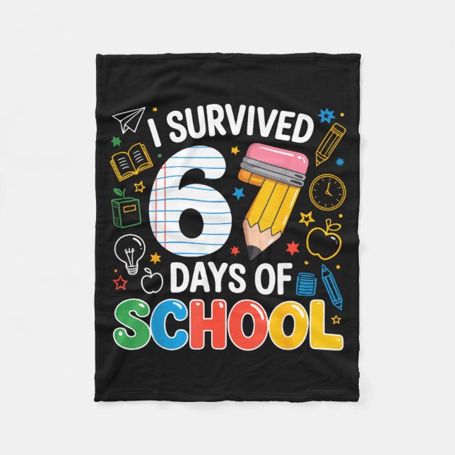 I Survived 67 Days Of School Funny Meme Teacher St Fleecefilt (Framsidan)