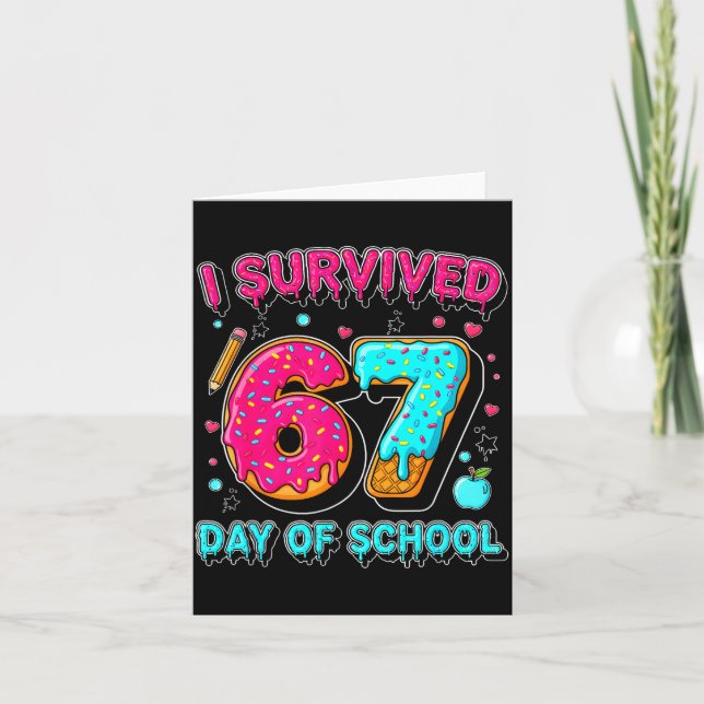 I Survived 67 Days Of School Funny Meme Teacher St Kort (Framsida)