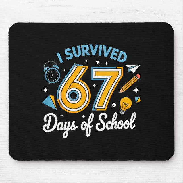 I Survived 67 Days Of School Funny Meme Teacher St Musmatta (Framsidan)