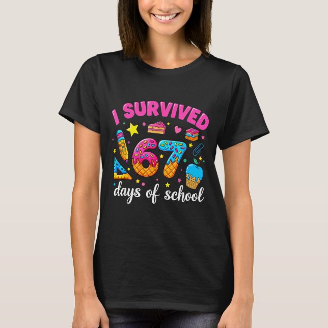 I Survived 67 Days Of School Funny Meme Teacher St T Shirt (Framsida)