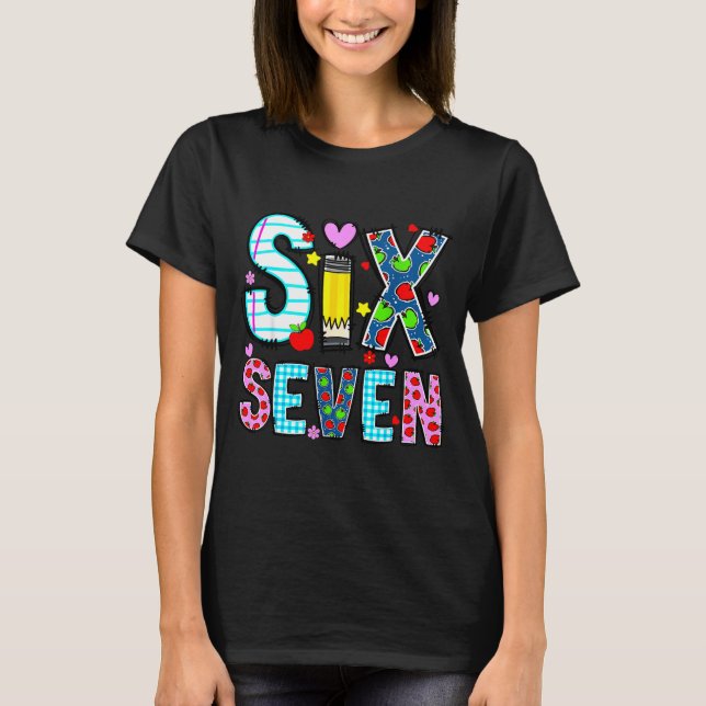 I Survived 67 Days Of School Funny Meme Teacher St T Shirt (Framsida)
