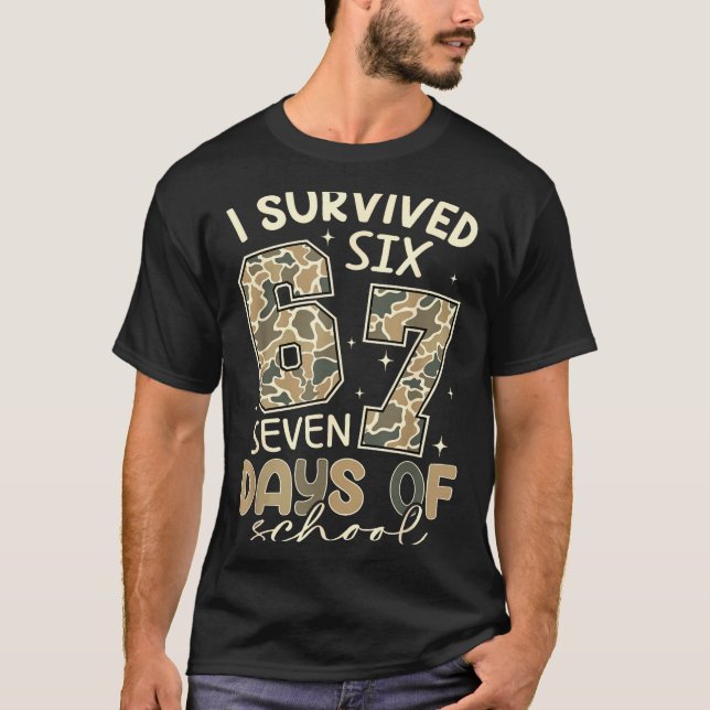 I Survived 67 Days Of School Funny Meme Teacher St T Shirt (Framsida)