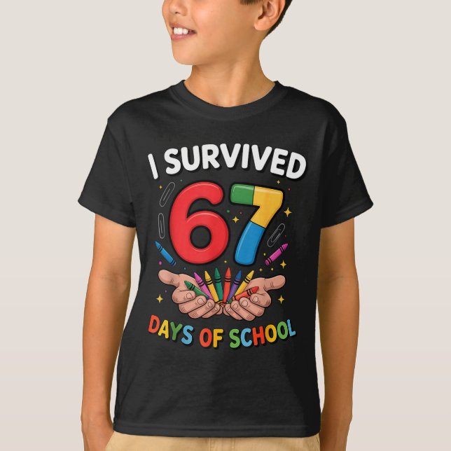 I Survived 67 Days Of School Funny Six Seven 6 7 M T Shirt (Framsida)