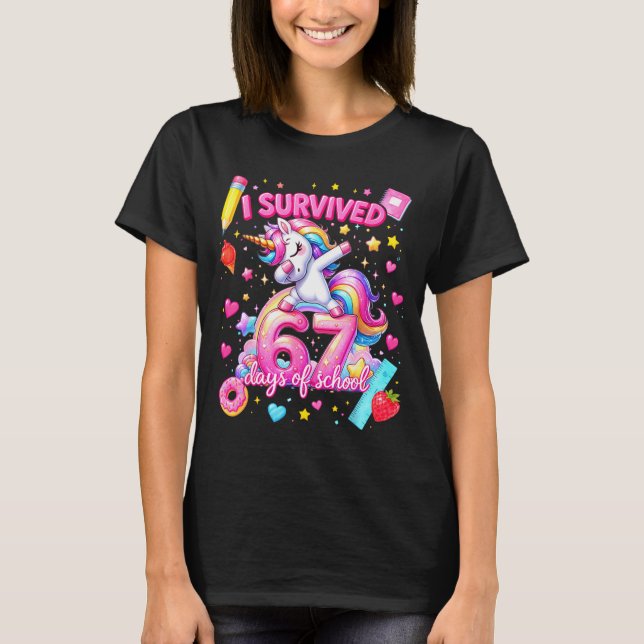 I Survived 67 Days Of School Funny Six Seven Teach T Shirt (Framsida)