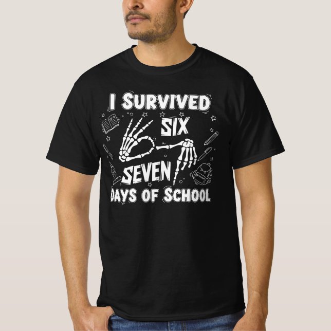 I Survived 67 Days of School | Funny Skeleton Meme T Shirt (Framsida)