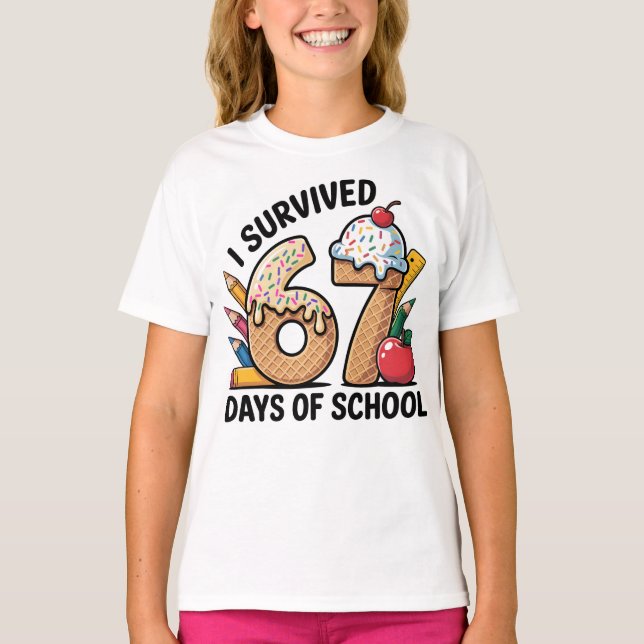I Survived 67 Days of School Ice Cream Waffl T Shirt (Framsida)
