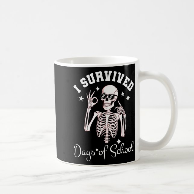 I Survived 67 Days Of School Skeleton Student Teac Kaffemugg (Höger)