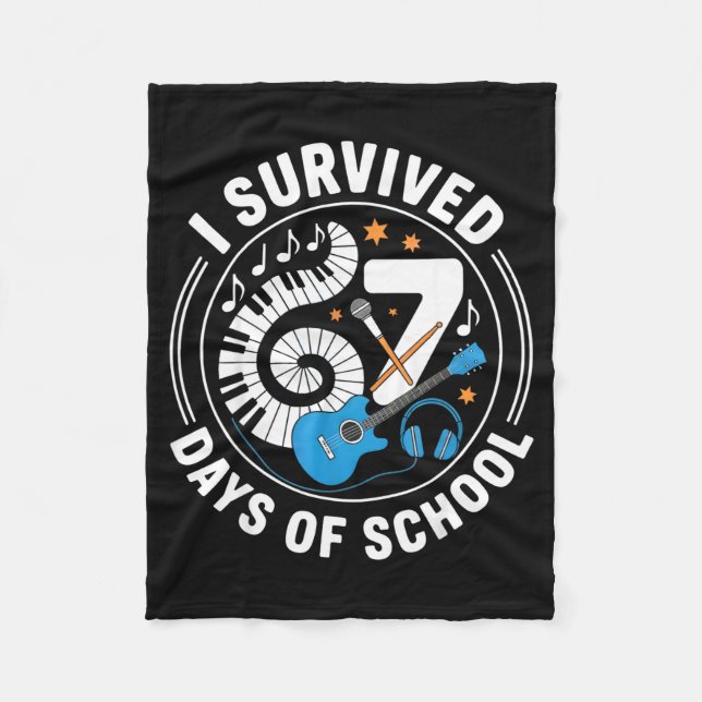 I Survived 67 Days Of School - Teachers Students M Fleecefilt (Framsidan)