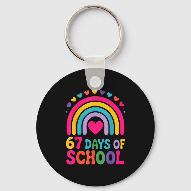 I Survived 67 Days Of School Tie Die Rainbow Lover Nyckelring (Framsida)