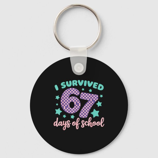 I Survived 67 Days Of School Varwave 6-7  Nyckelring (Framsida)