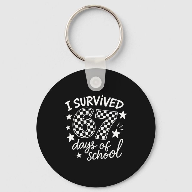I Survived 67 Six Seven Days Of School Checkered B Nyckelring (Framsida)