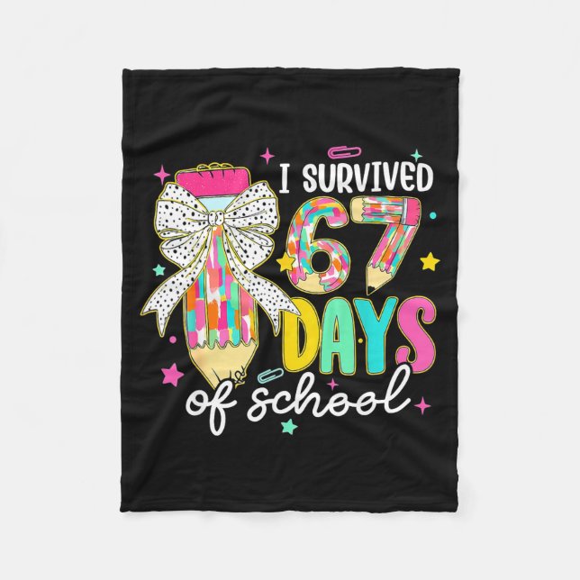 I Survived 67 Six Seven Days School Meme 100th Day Fleecefilt (Framsidan)
