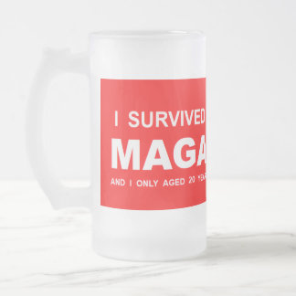 I Survived MAGA Frostat Ölglas