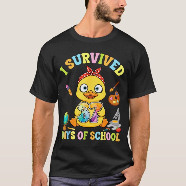 I Survived Six Seven Days Of School Cute Duck Stud T Shirt (Framsida)