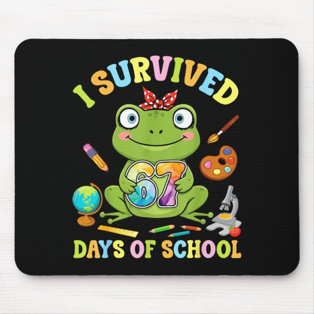 I Survived Six Seven Days Of School Cute Frog Stud Musmatta (Framsidan)