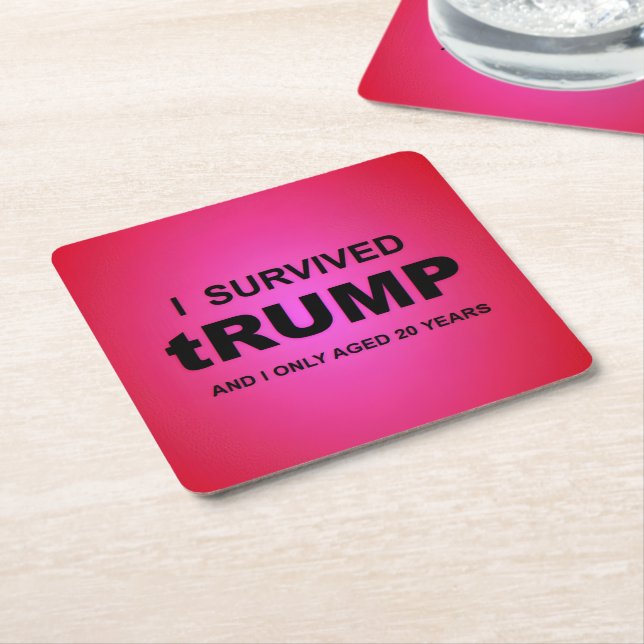 I Survived tRUMP Underlägg Papper Kvadrat (Vinklad)
