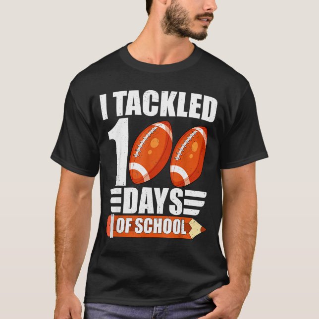 I Tackled 100 Days Of School For Teacher Kids Boys T Shirt (Framsida)